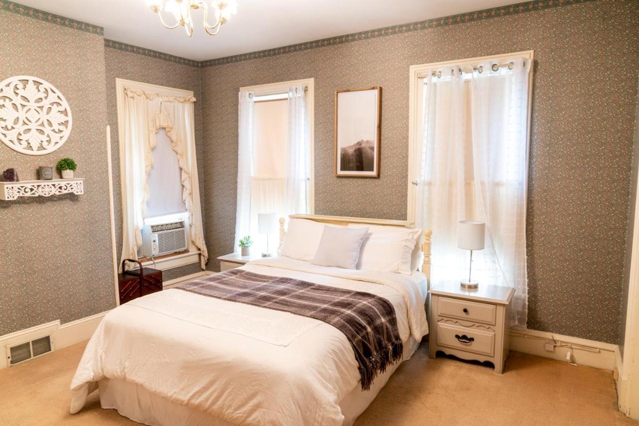 Milton Charming Executive Victorian Mansion W/ Free Parking - Near Bucknell 빌라 외부 사진