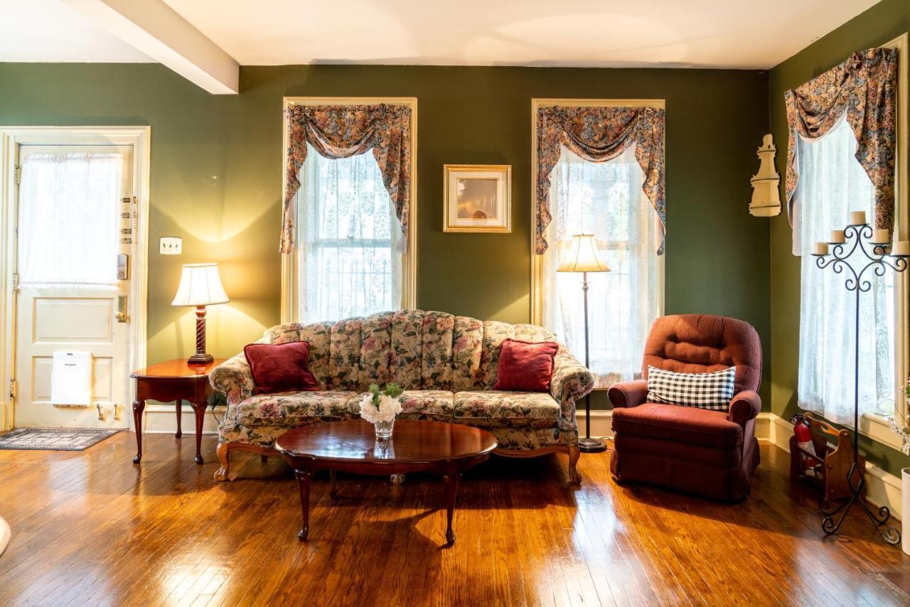 Milton Charming Executive Victorian Mansion W/ Free Parking - Near Bucknell 빌라 외부 사진